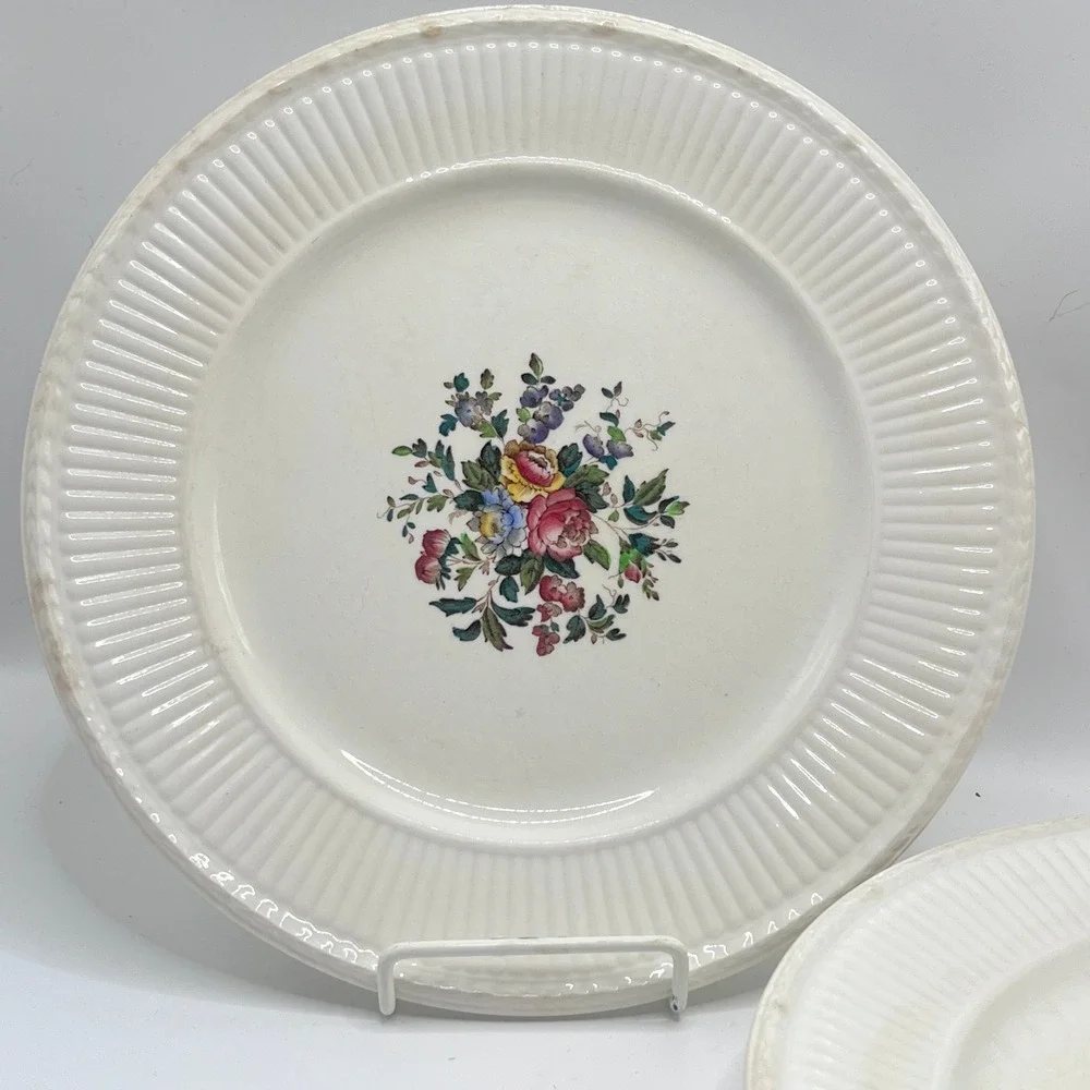 Wedgwood Edme Conway Dinner Plates Set of 5 Floral Ribbed Creamware England